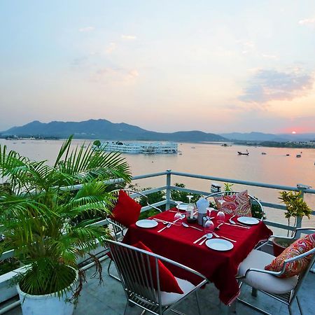 The Shaharkot By The Lake Hotel Udaipur Kültér fotó