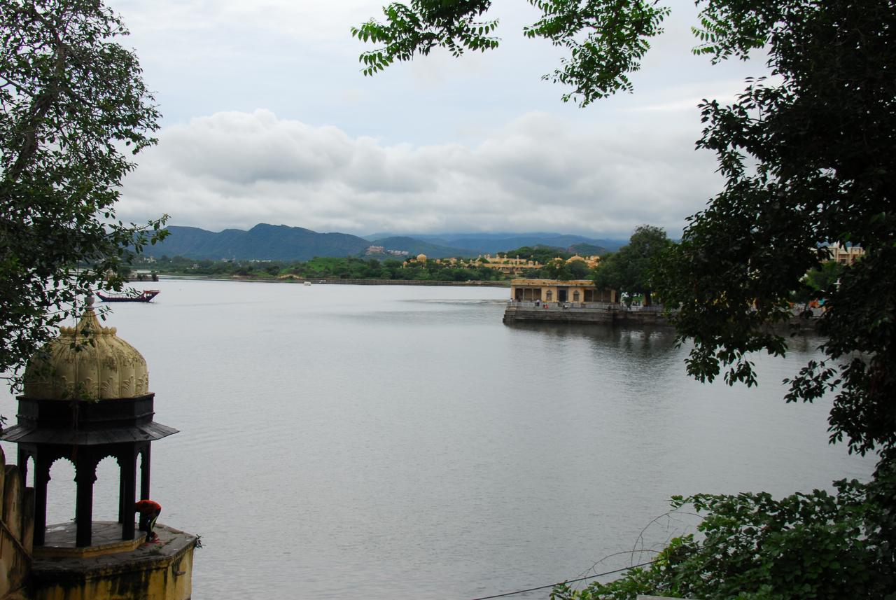 The Shaharkot By The Lake Hotel Udaipur Kültér fotó