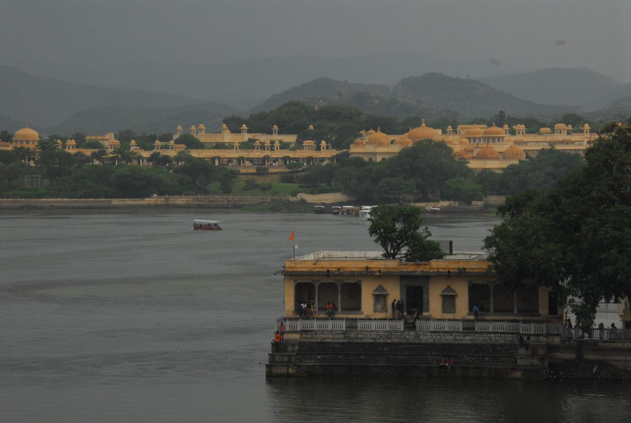 The Shaharkot By The Lake Hotel Udaipur Kültér fotó