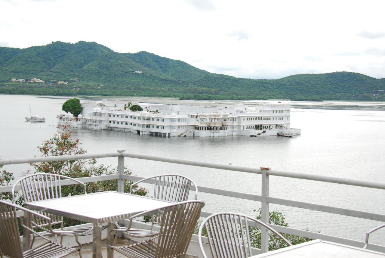 The Shaharkot By The Lake Hotel Udaipur Kültér fotó