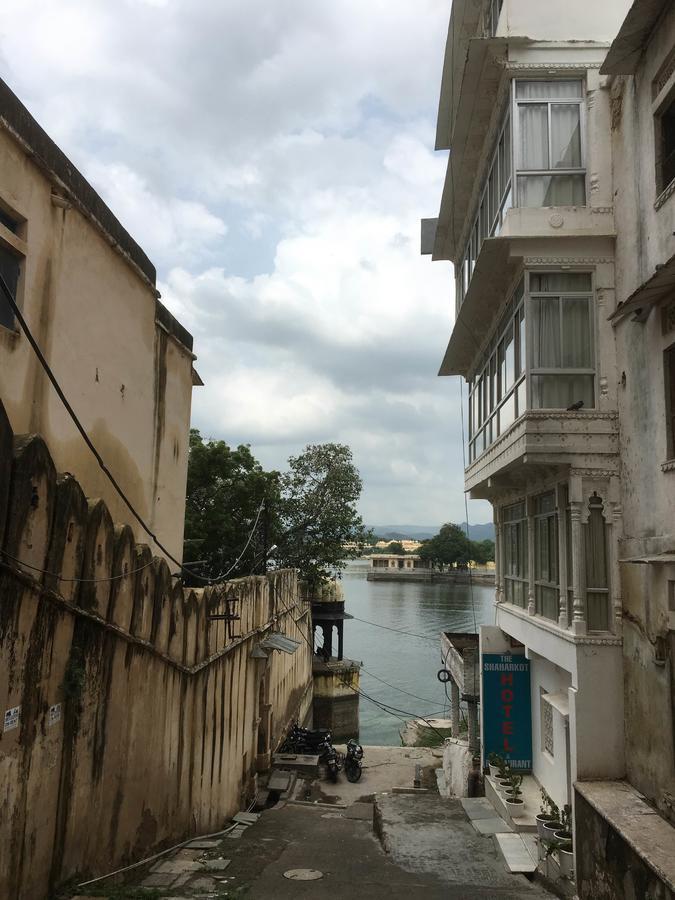 The Shaharkot By The Lake Hotel Udaipur Kültér fotó