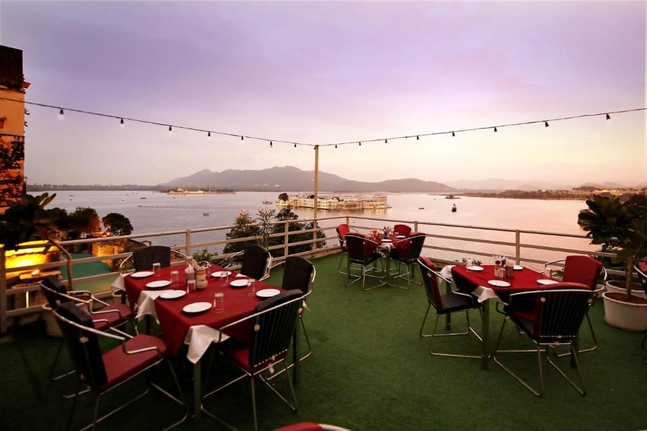 The Shaharkot By The Lake Hotel Udaipur Kültér fotó
